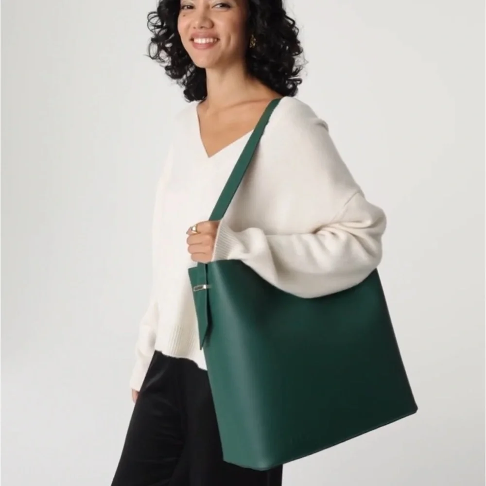 Beis Wicked Green The Wicked Tote New Elegant Green Tote Bag